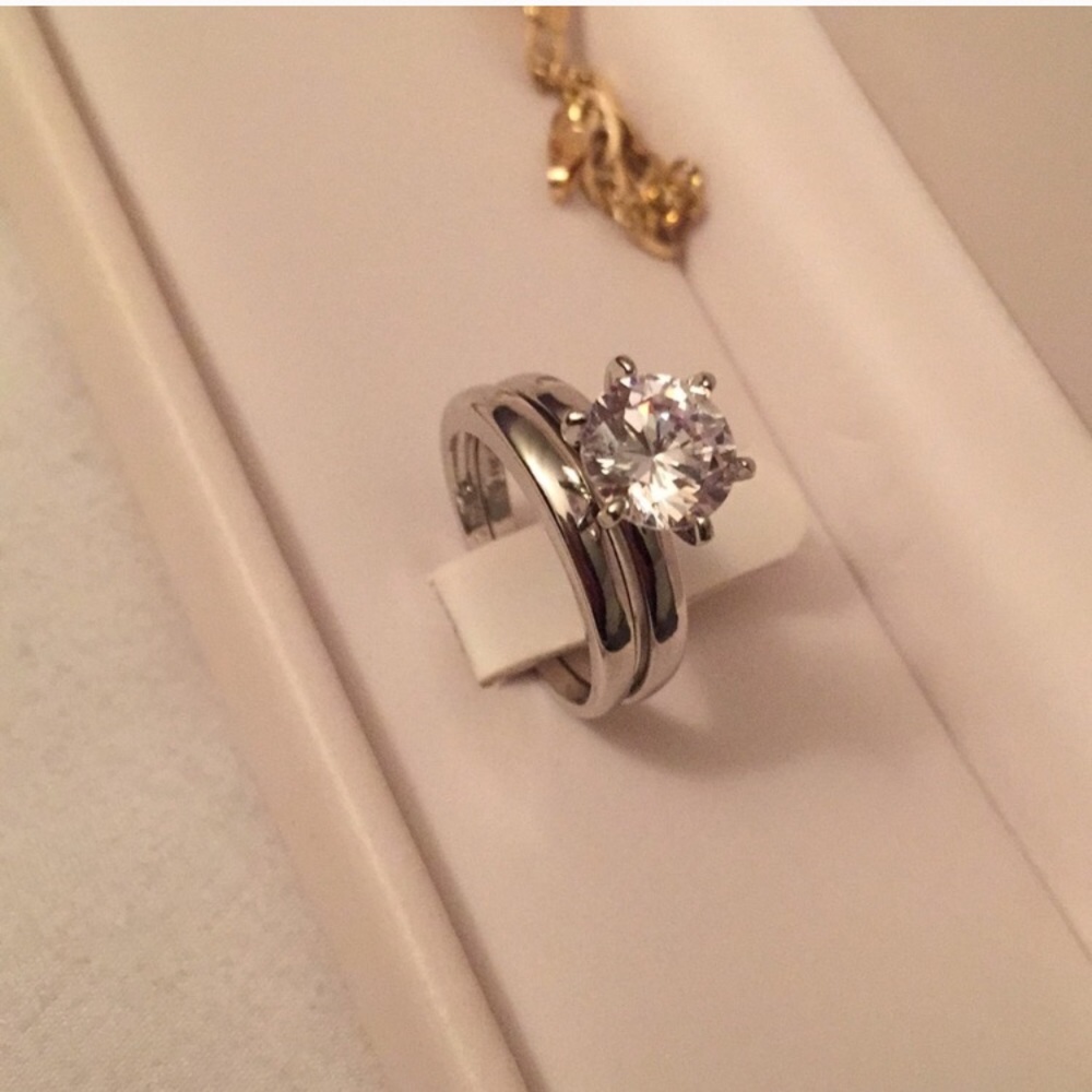 Rhinestone Double Band Ring *must go*